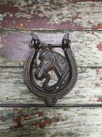 Door knocker horseshoe