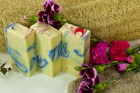 Soaphia Natural Handmade Violet & Vetiver Soap
